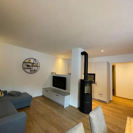 Mona Apartment Buerserberg