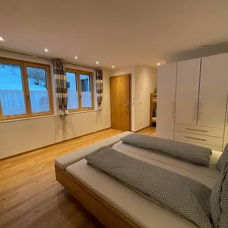 Apartment Mona Buerserberg
