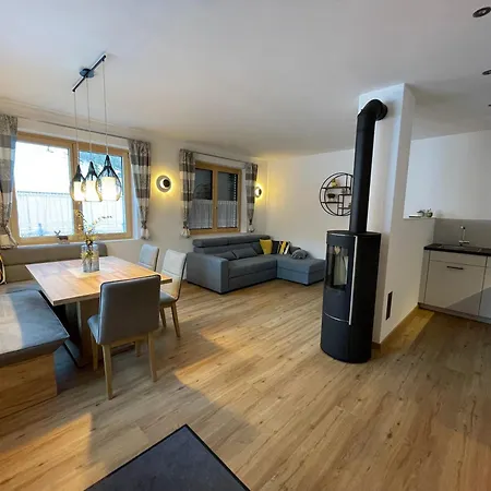 Mona Apartment Buerserberg